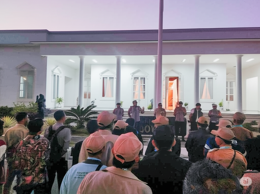 Kapolres Boyolali Pimpin Apel Pagi 267 Kades dan Lurah Jelang Peluncuran Koperasi Desa Merah Putih Di Klaten